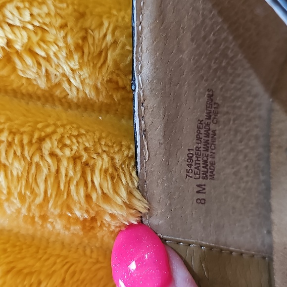 Shoes - Picture 12 of 15